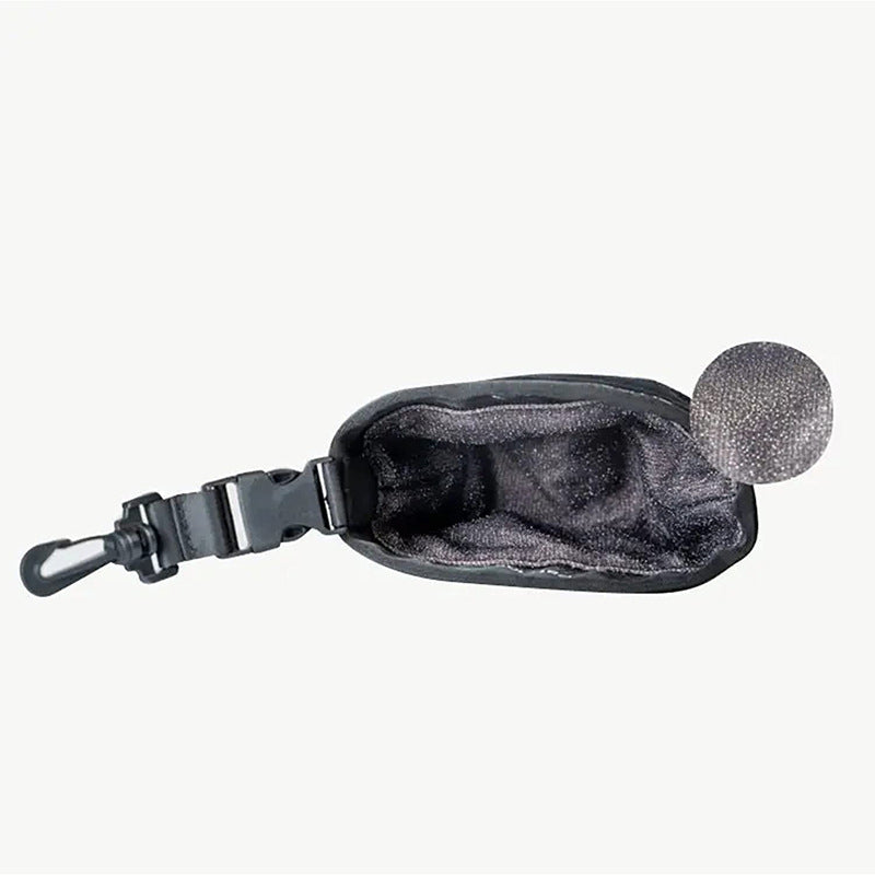 Hands-Free Golf Club & Ball Cleaner – No More Wet Towels